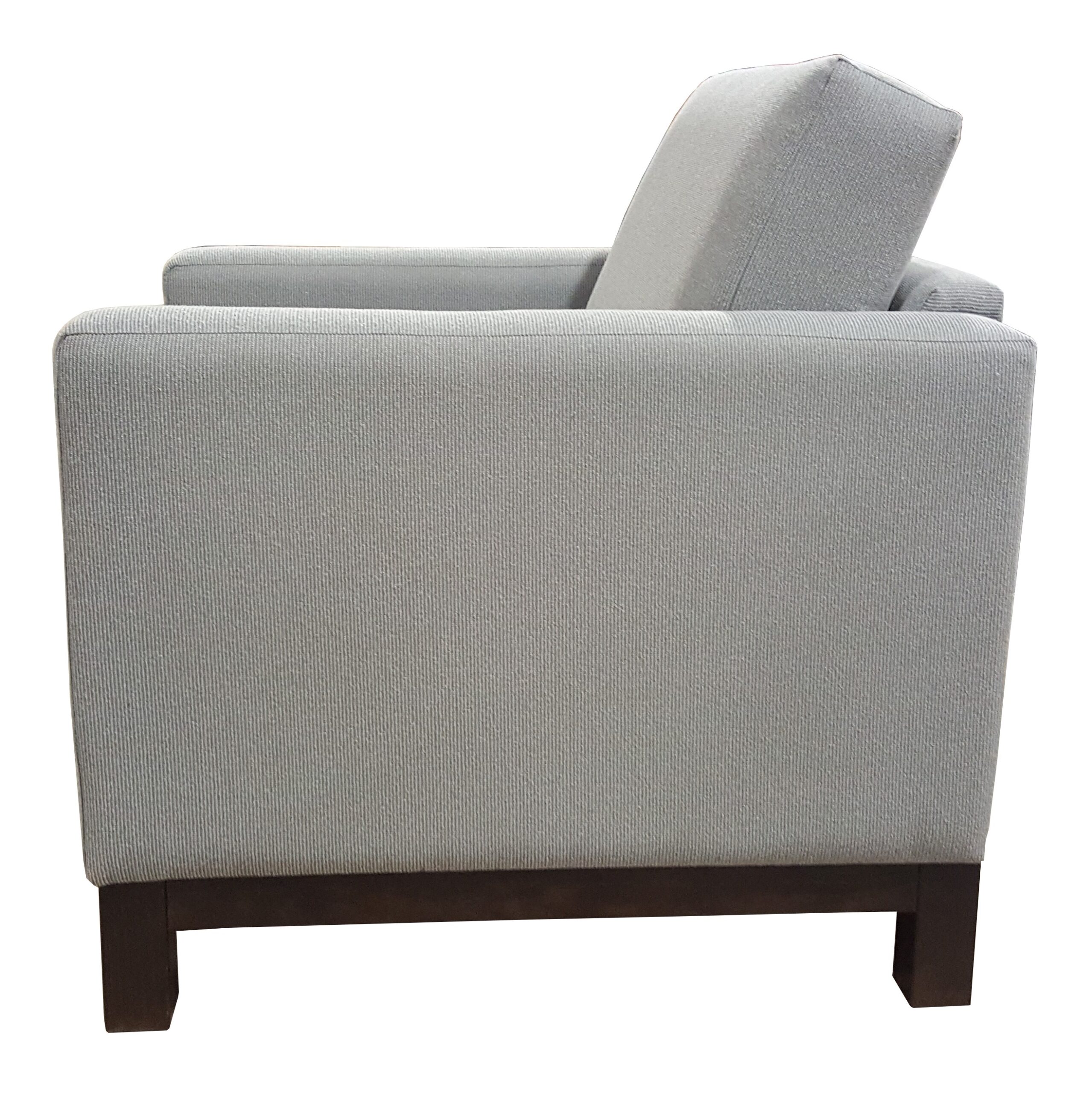 Chesterfield Chair with Wood or Metal Base - Image 3